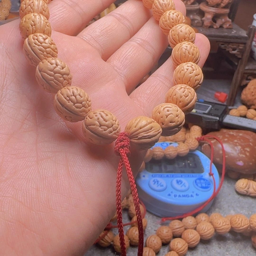 迷***伙拍2025103野生桃核大肠纹手持