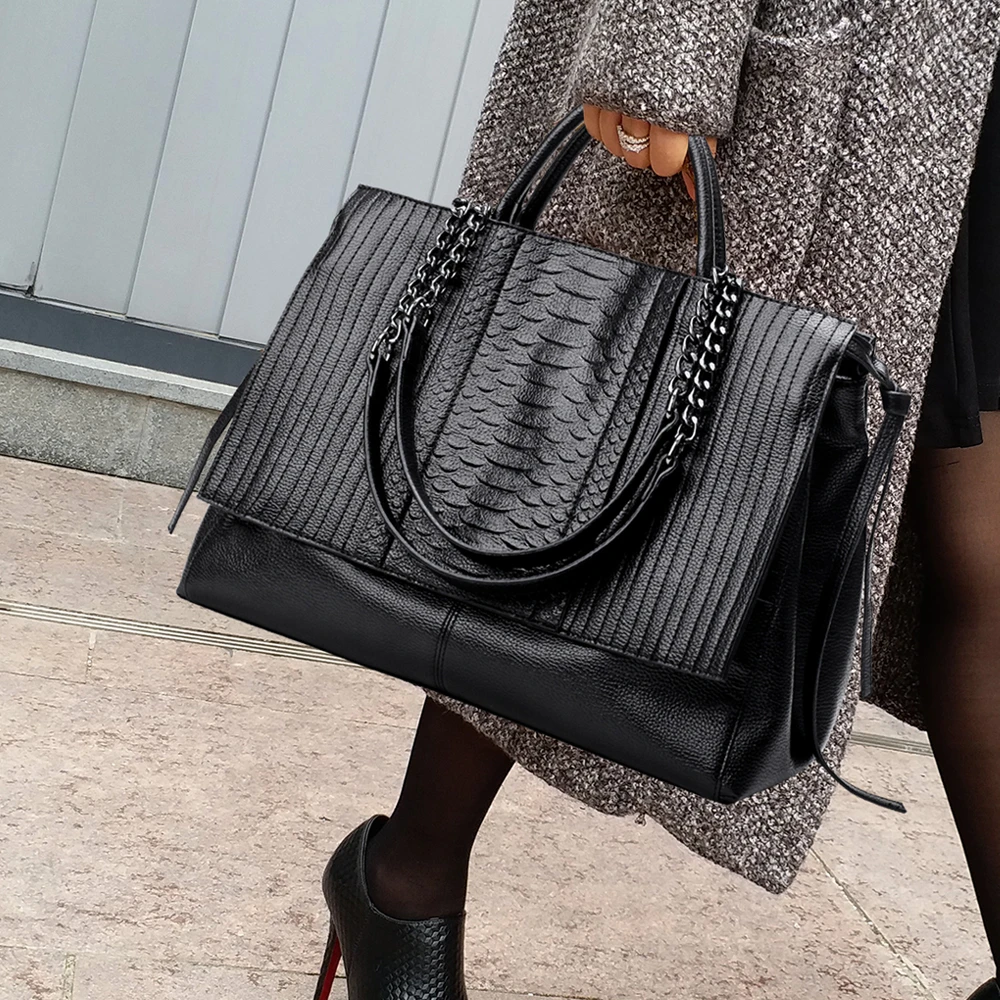 真皮大容量包包女款新款休闲女包韩版单肩包百搭通勤包手提托特包