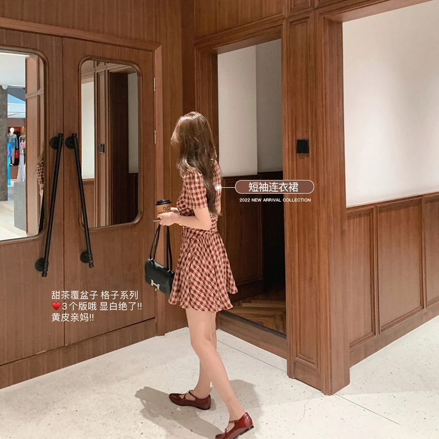 金蘑菇菇【甜茶覆盆子 格子系列】 夏季碎花气质短袖连衣裙