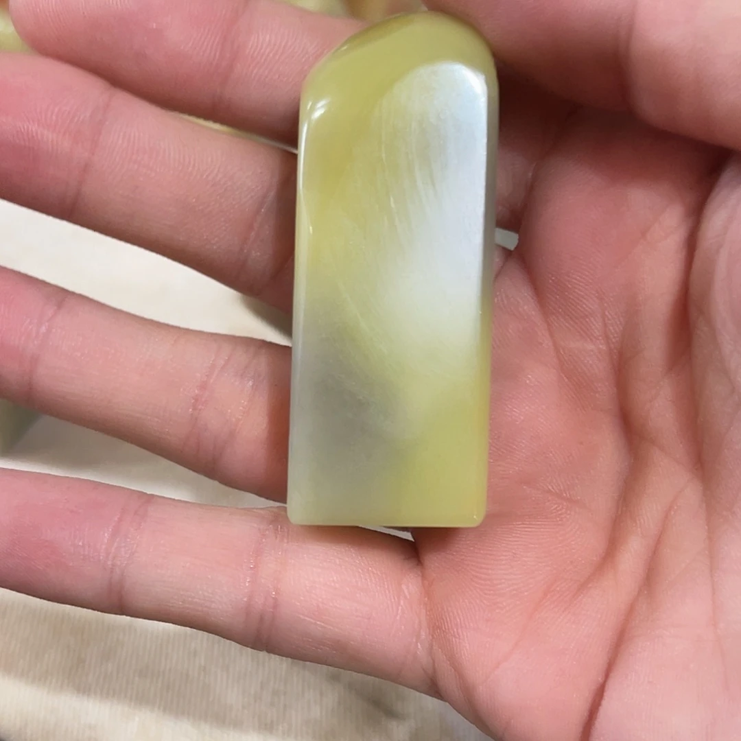 寿山石静*定制芙蓉绿若通不退不换