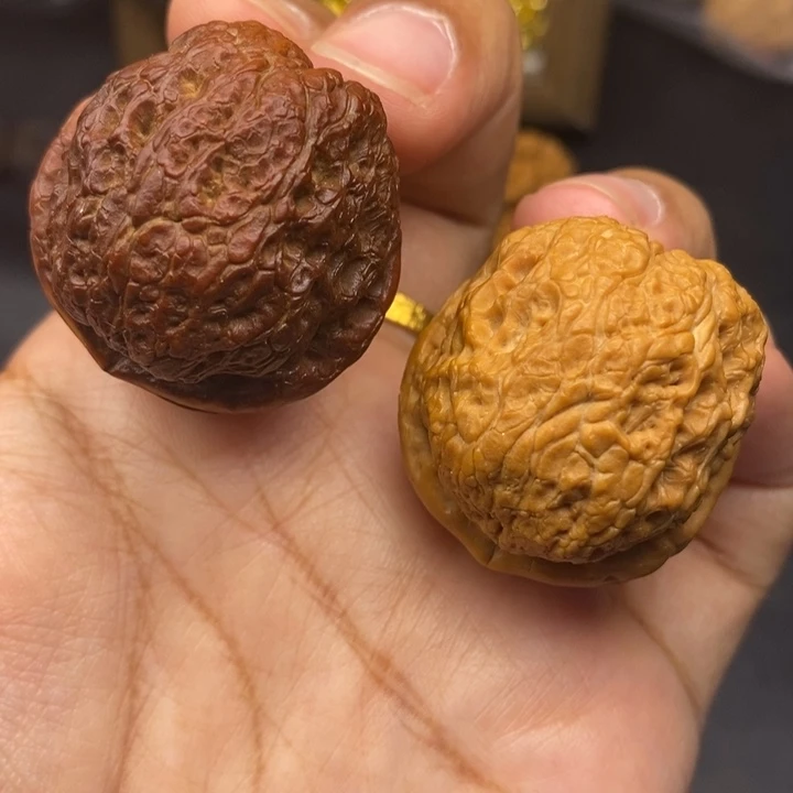 文玩核桃把件34尺蛇皮球