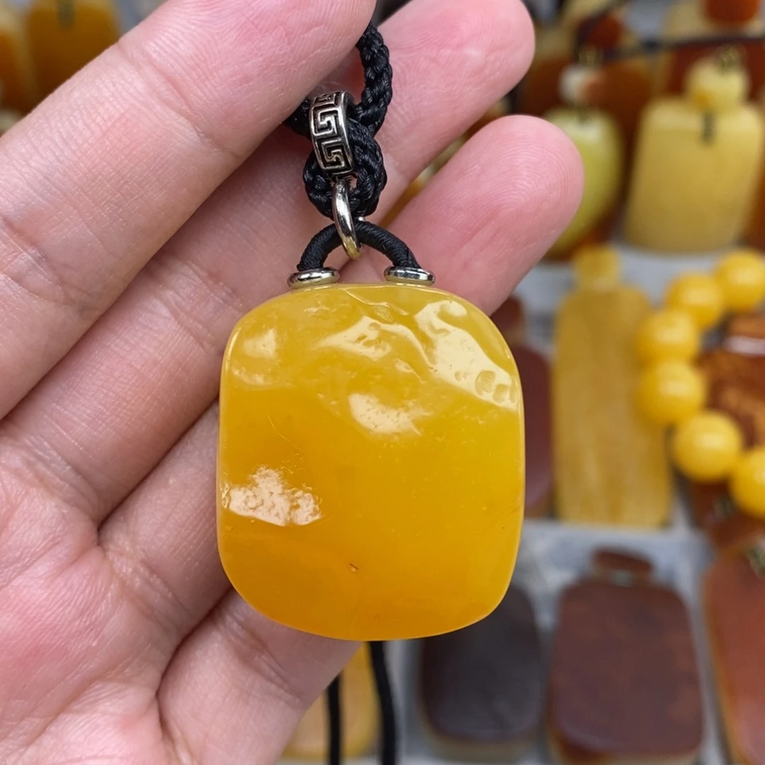琥珀未镶嵌珠宝奇石