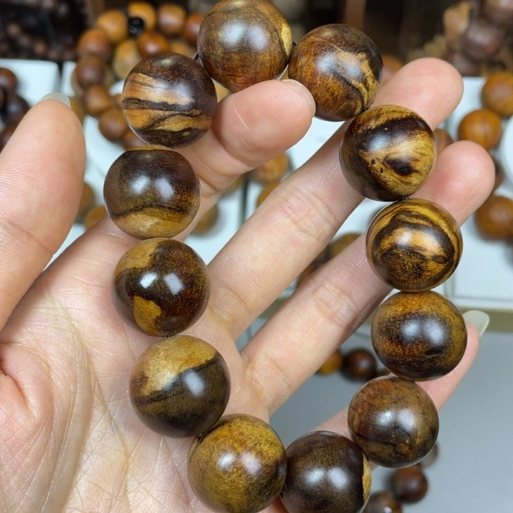 贡木把件手串手串