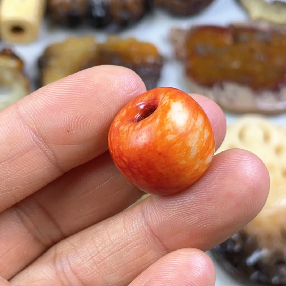 和田玉颈饰未镶嵌德****姐