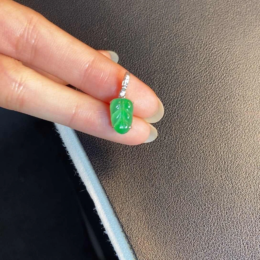 翡翠银S925镶嵌颈饰