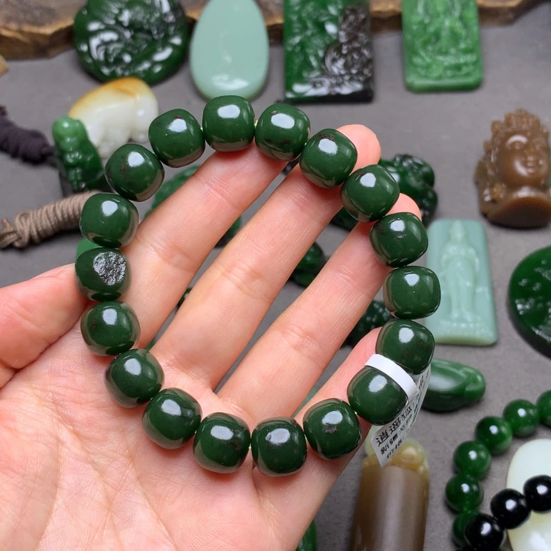 和田玉未镶嵌颈饰手串