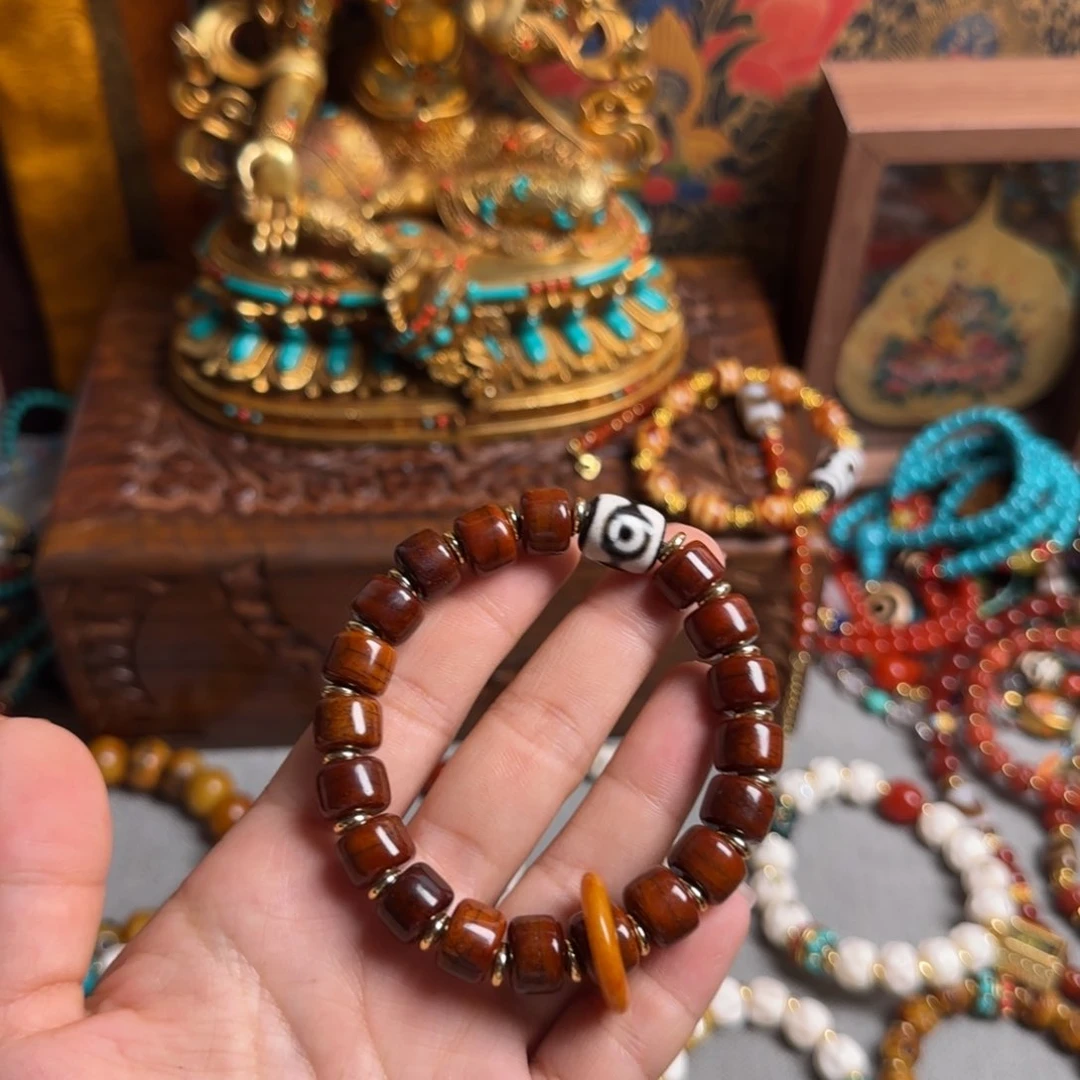 泥塑吃***兽藏式风格设计风格