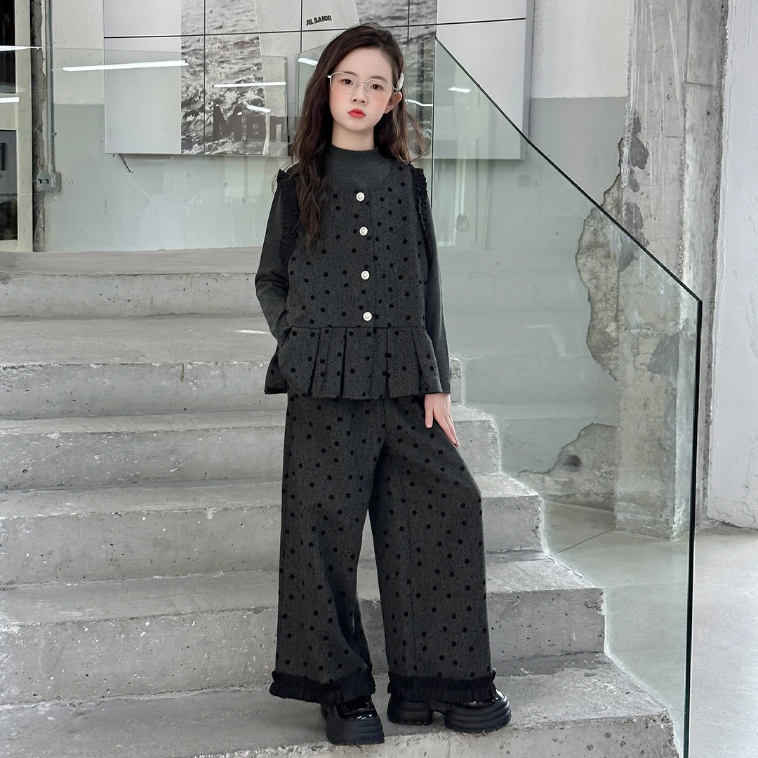 女童套装秋季2025新款女孩春秋洋气时尚波点花边马甲阔腿裤三件套