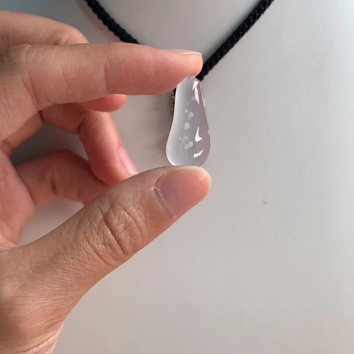 翡翠挂件未镶嵌….