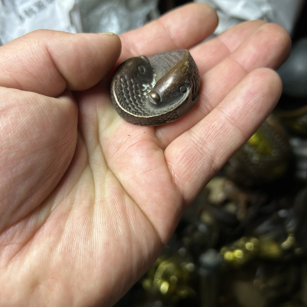 双鱼创意设计摆件一个