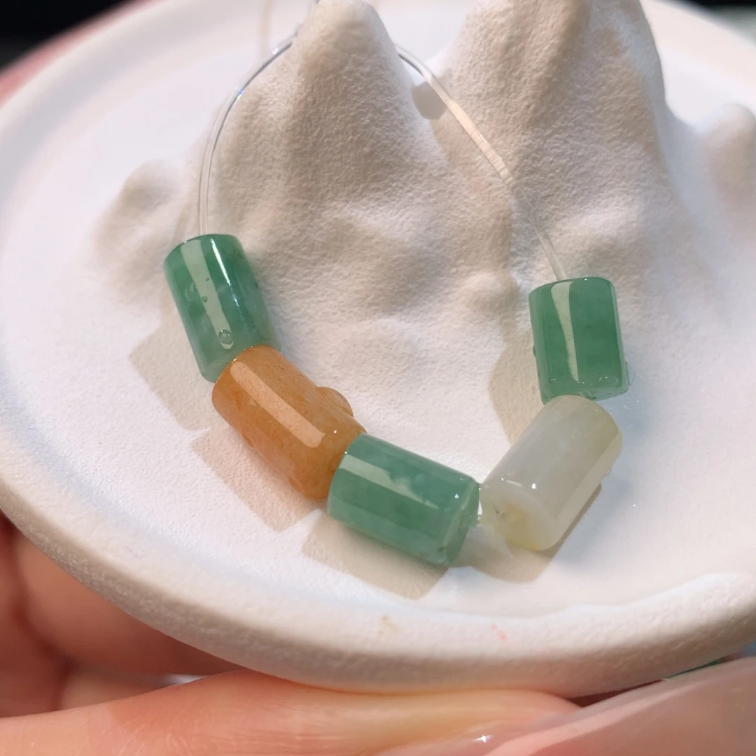 定制翡翠未镶嵌桶珠 毛货没鉴赏