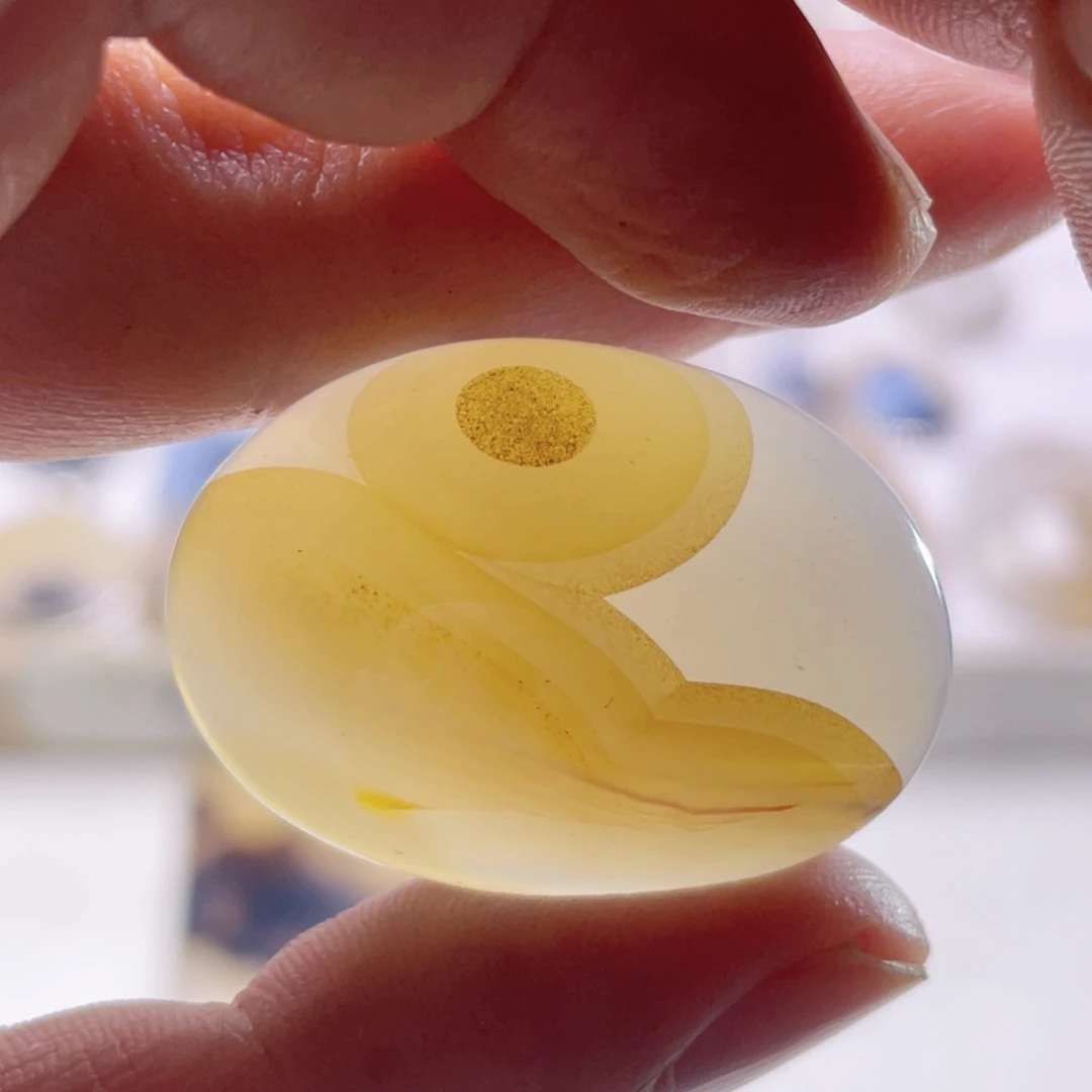 玛瑙/玉髓未镶嵌珠宝奇石