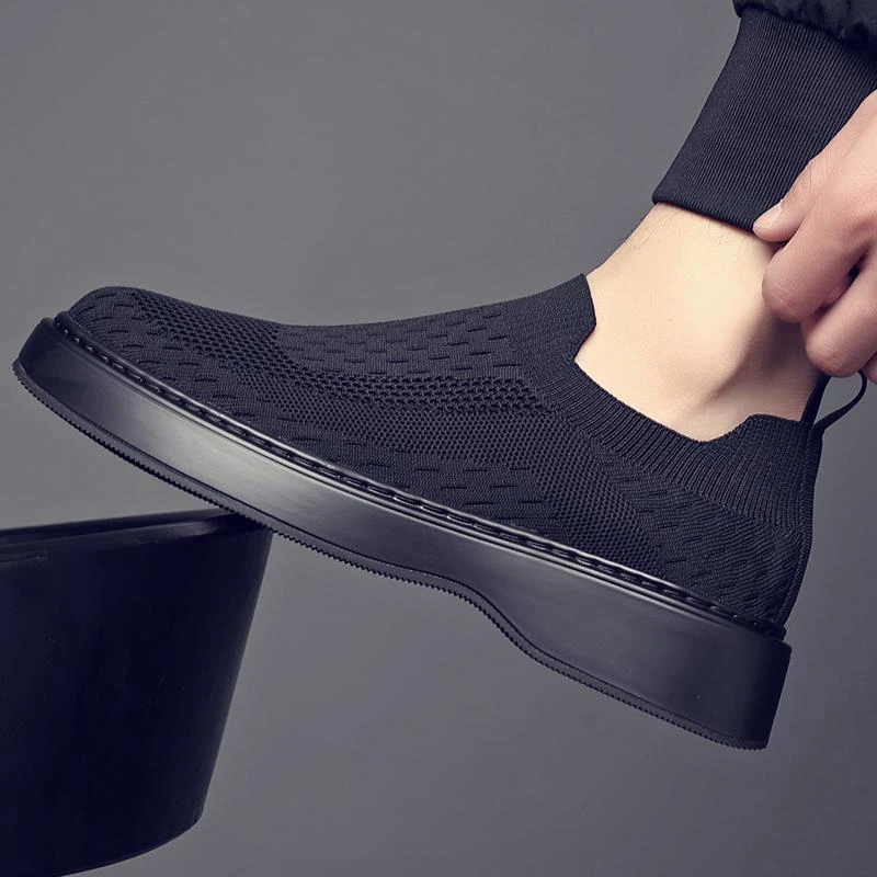 路易圣戈希夏季男鞋飞织网面透气休闲板鞋黑色一脚蹬懒人耐磨网鞋