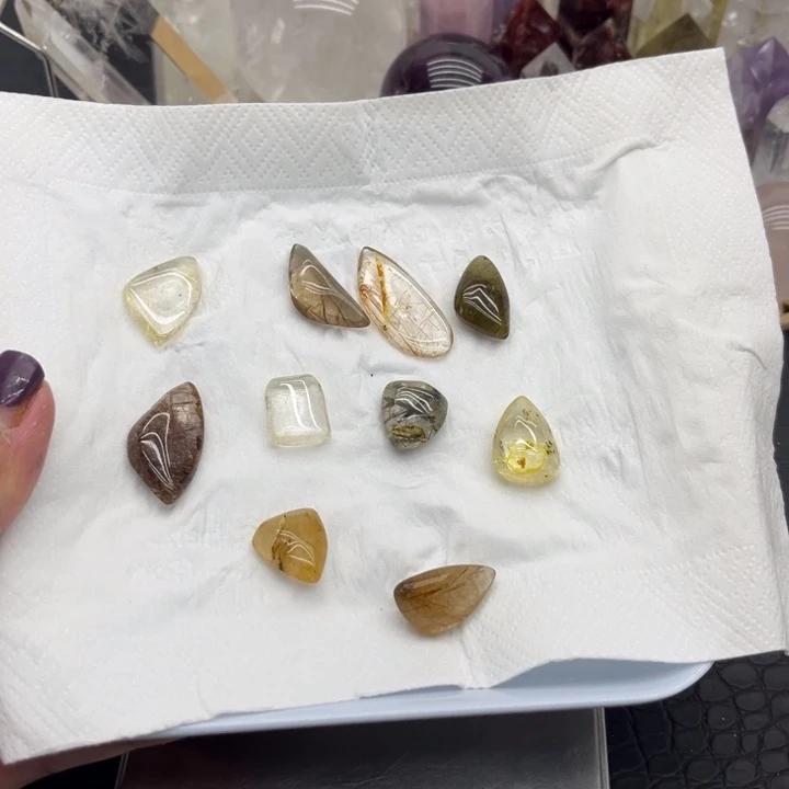 小***月未镶嵌珠宝半成品水晶58