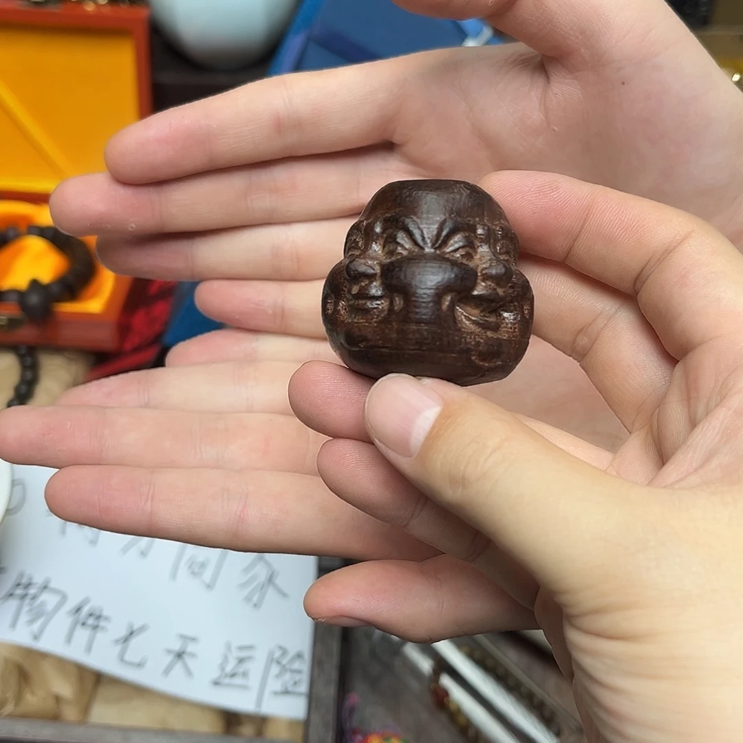 大叶紫檀（黑酸枝木类）