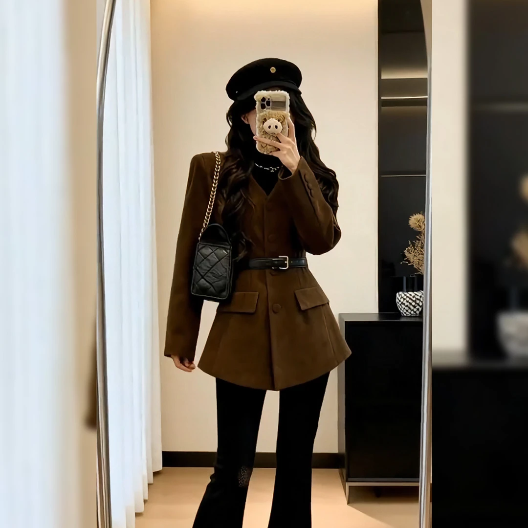 大码胖mm高端精致气质复古通勤V领毛呢外套女秋冬小香风高级大衣