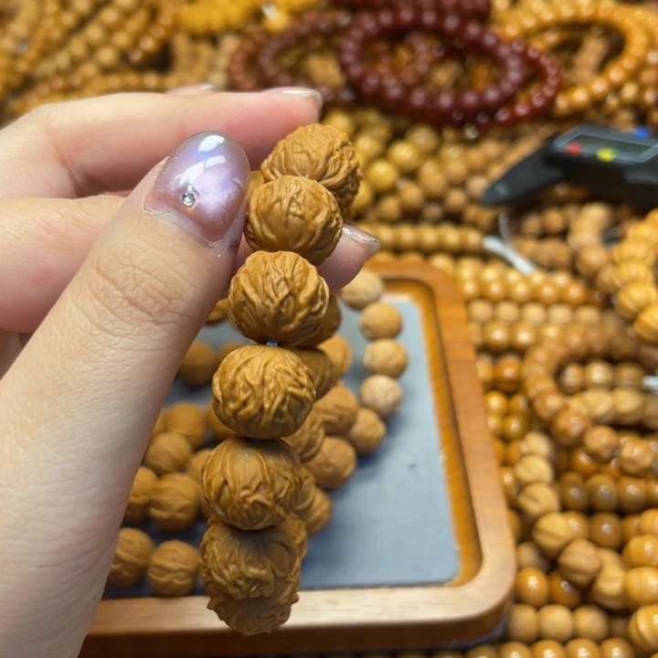 猴头核桃微瑕大毒液