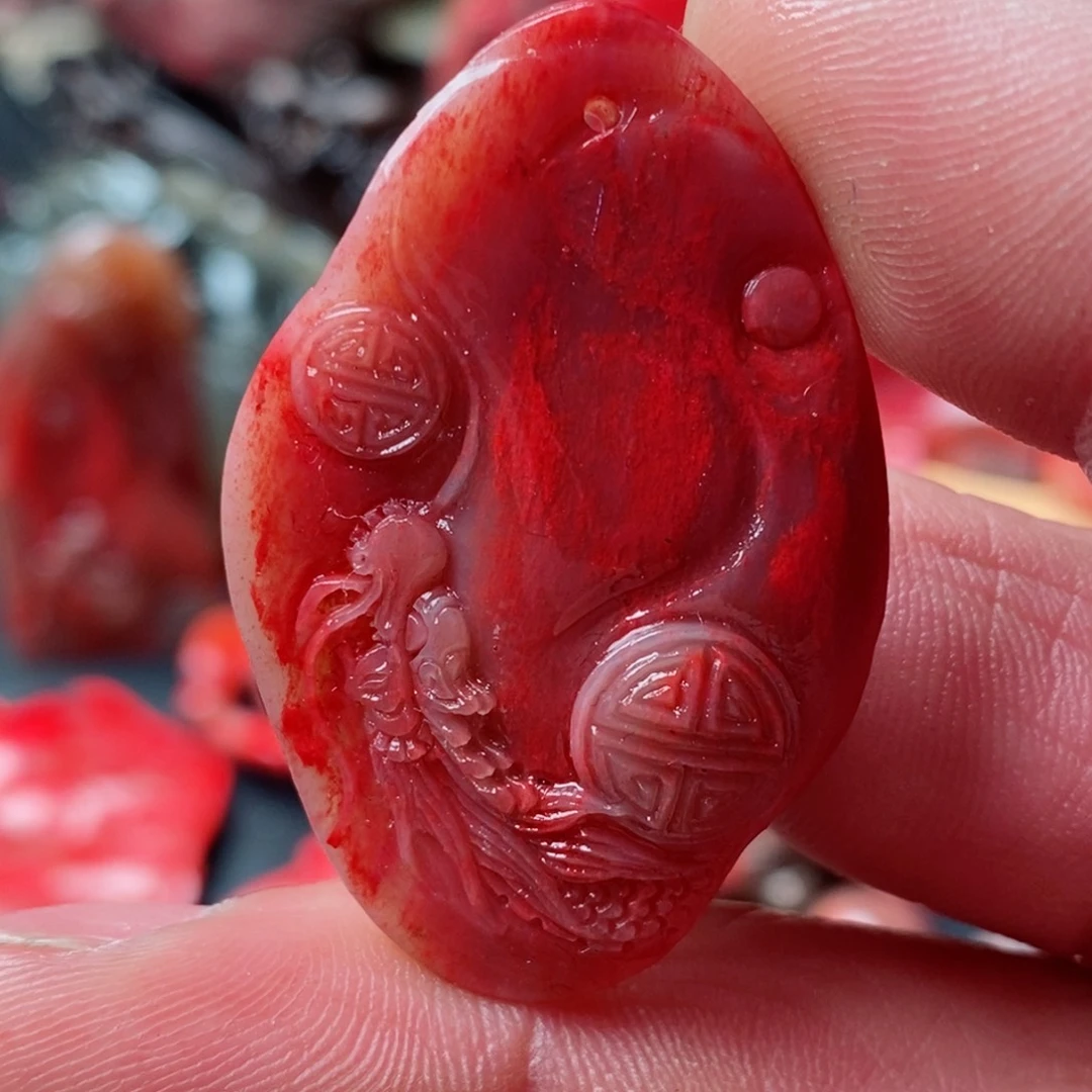 昌化鸡血石昌化鸡血石挂件