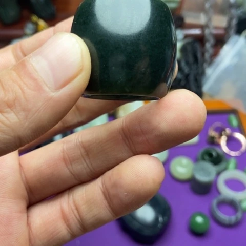 未镶嵌手镯和田玉（糖玉）