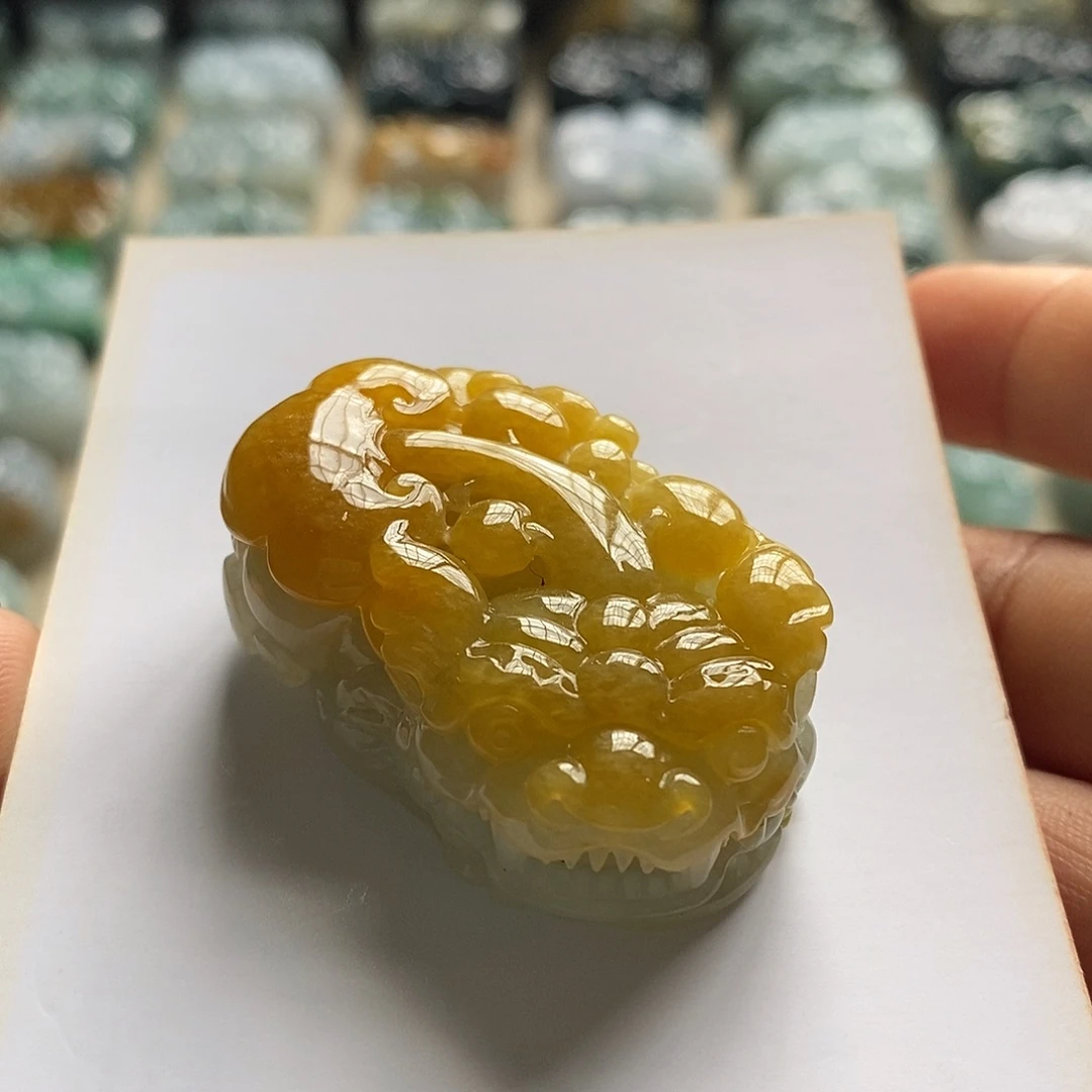 颈饰未镶嵌翡翠天然翡翠貔貅吊坠