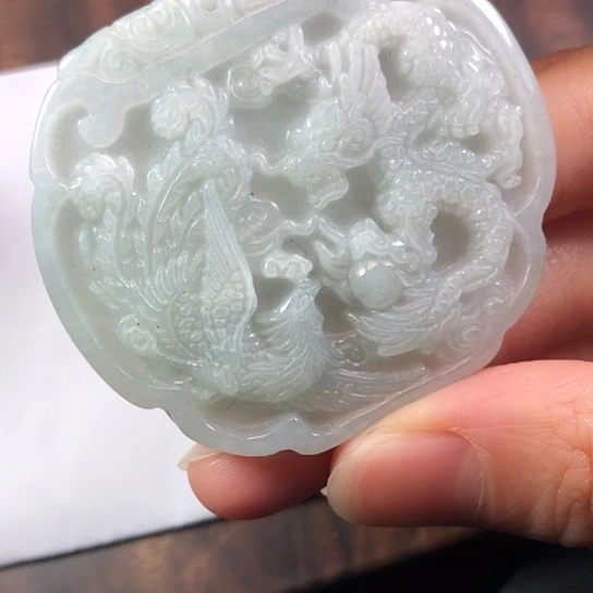 翡翠未镶嵌颈饰缅甸A货，每天下午1点半开播