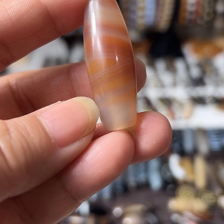 玛瑙/玉髓颈饰未镶嵌小*?