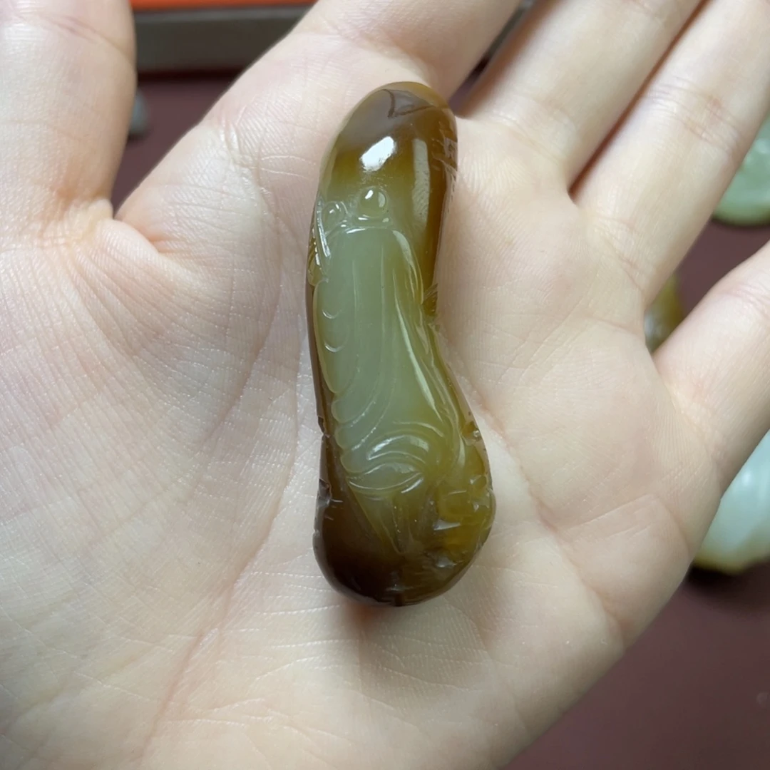 和田玉（糖玉）未镶嵌颈饰