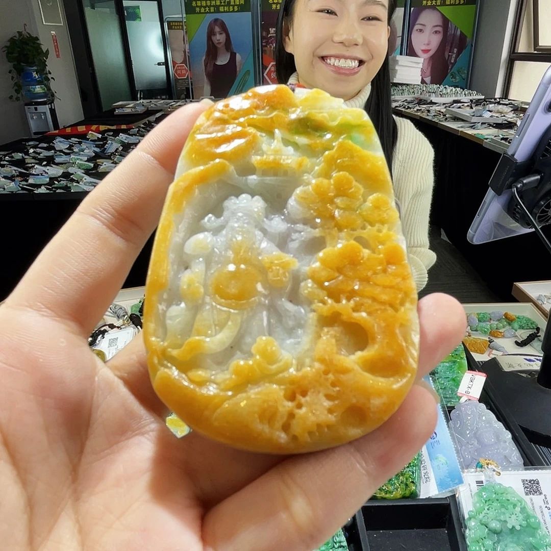 颈饰未镶嵌翡翠一