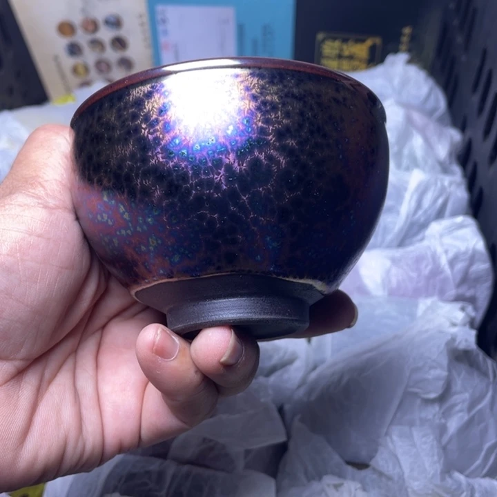 茶盏我不是说明他在做
