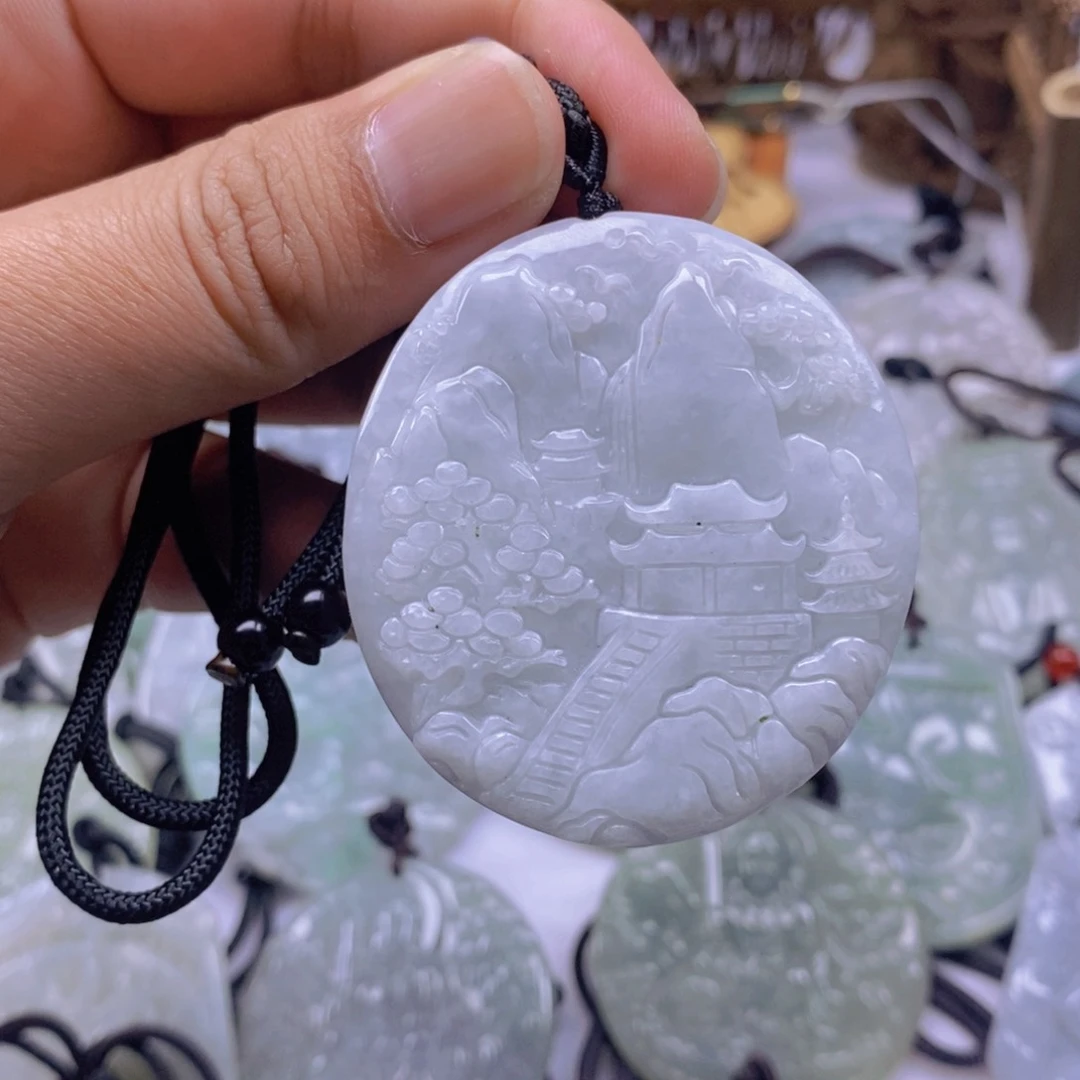 翡翠颈饰未镶嵌翡翠