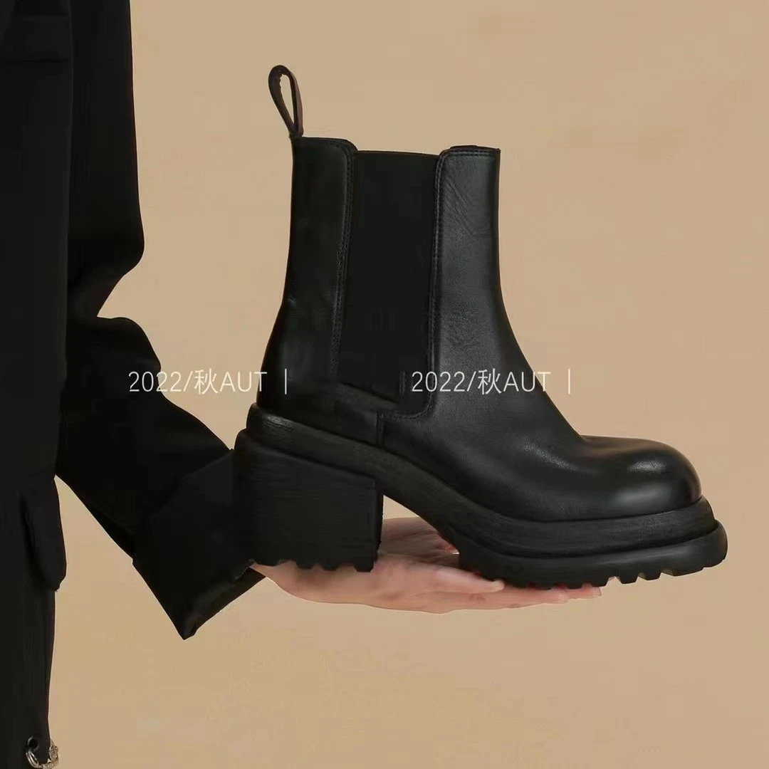 VV&AA秋季时尚百搭水洗马皮中筒马丁靴2076