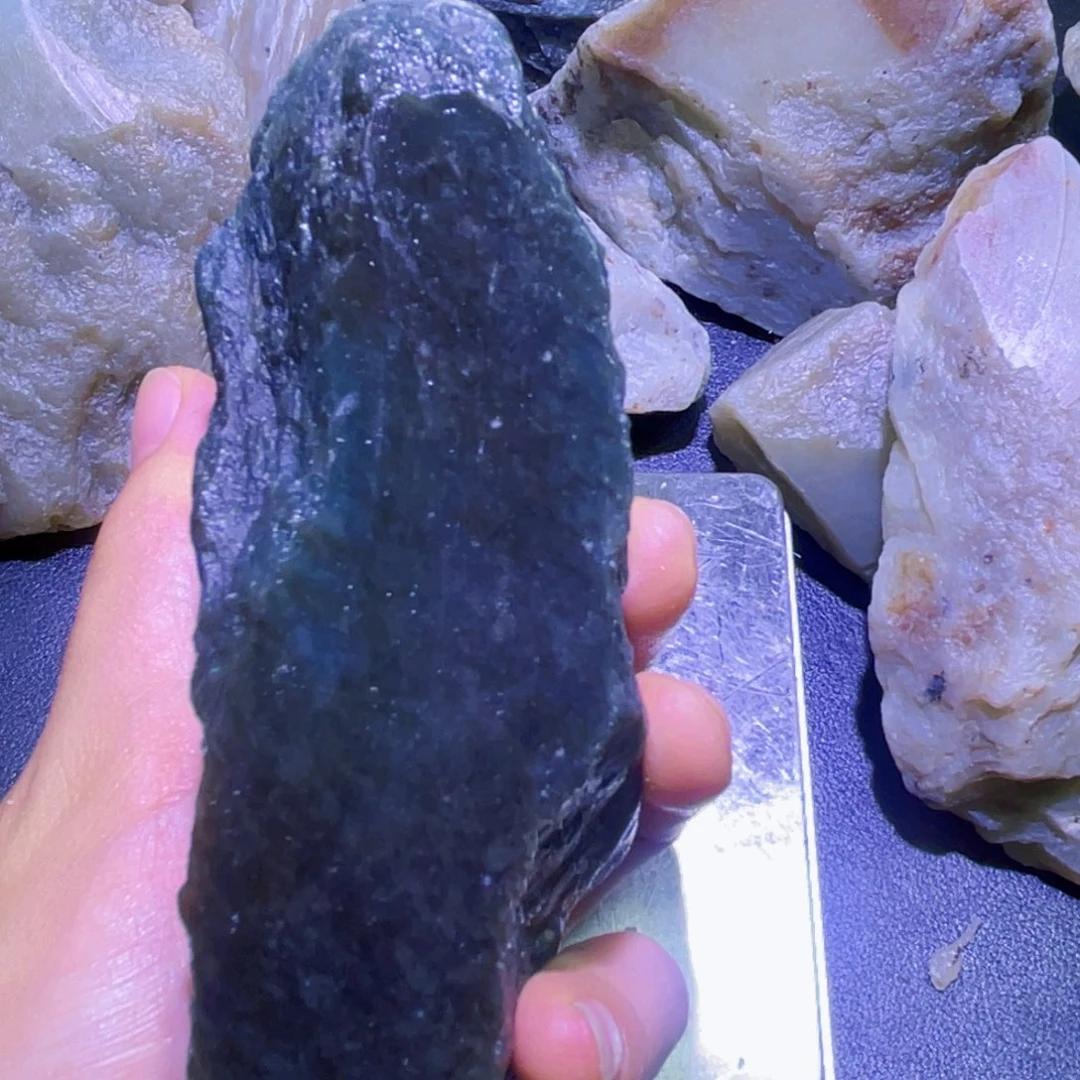 未镶嵌和田玉珠宝半成品