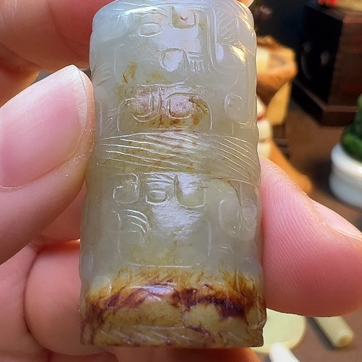 次***》颈饰未镶嵌和田玉