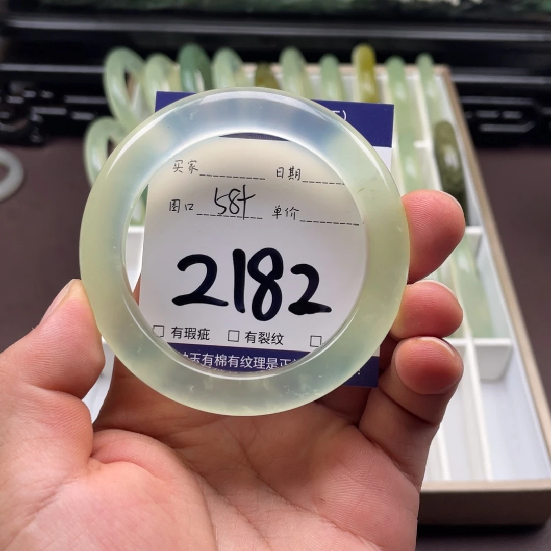 未镶嵌岫玉手镯手镯
