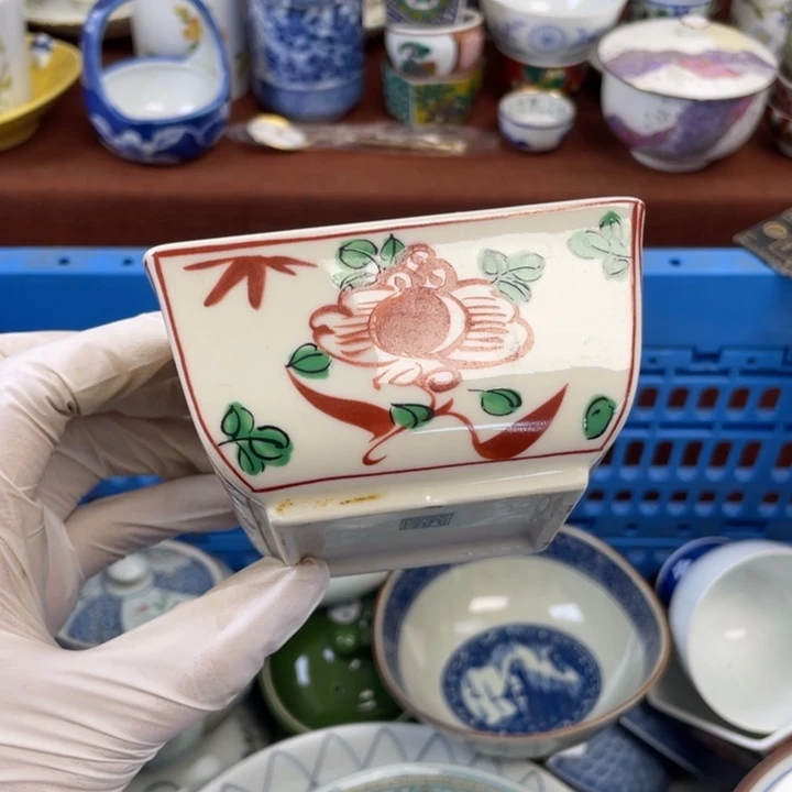 他家瓷器真美…开播了
