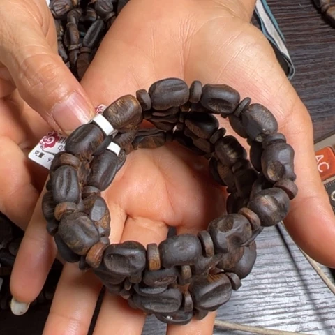 手串沉香乌身虫漏沉水9克卡10多样性发1条