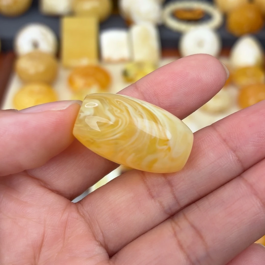 蜜蜡未镶嵌吊坠(不含链)拉丝枣桶