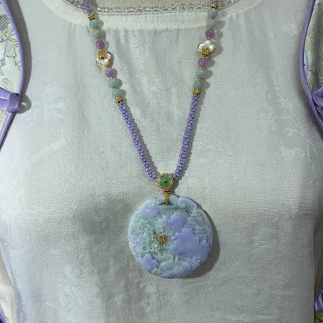 翡翠未镶嵌颈饰吊坠