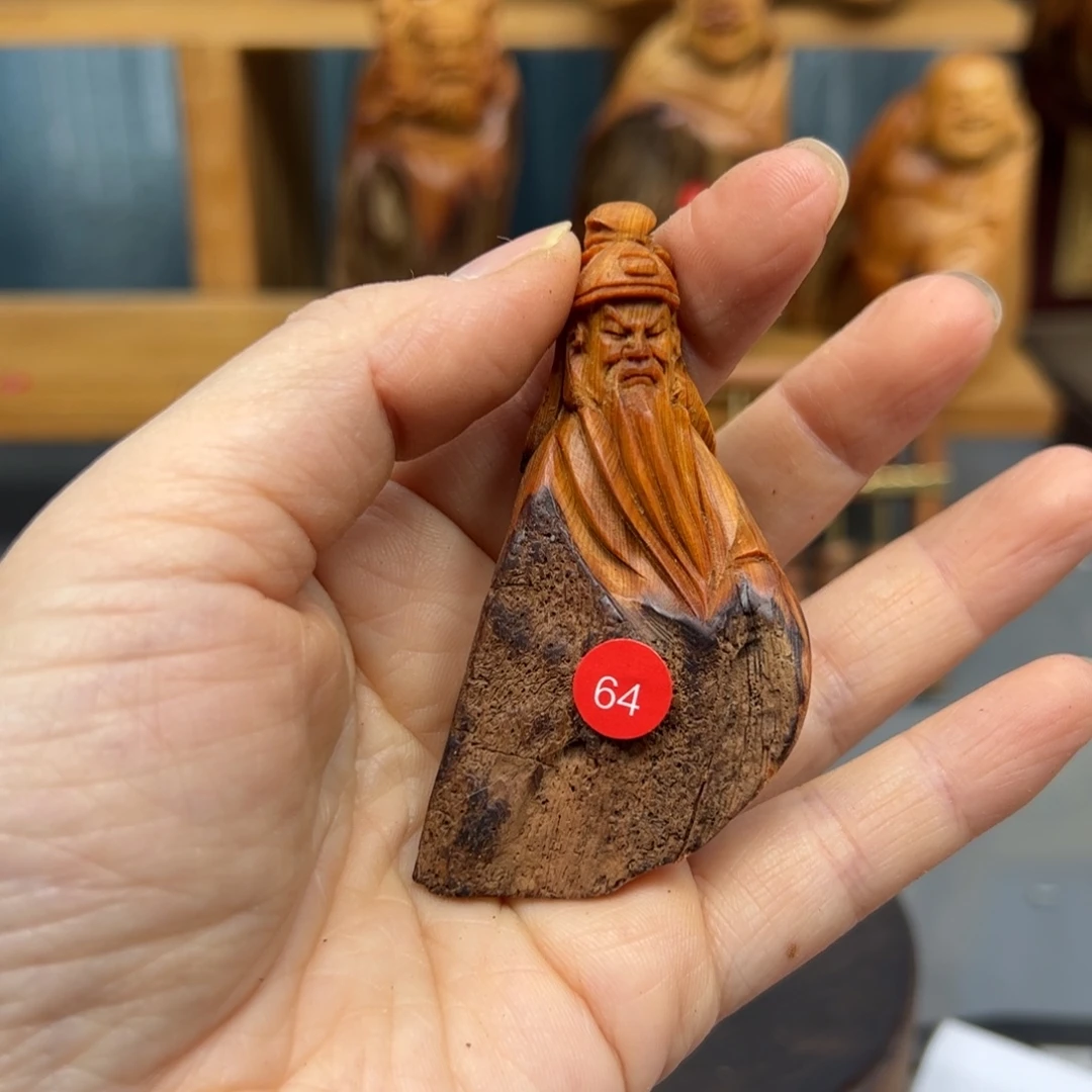 峰***叔木崖柏木摆件手把件