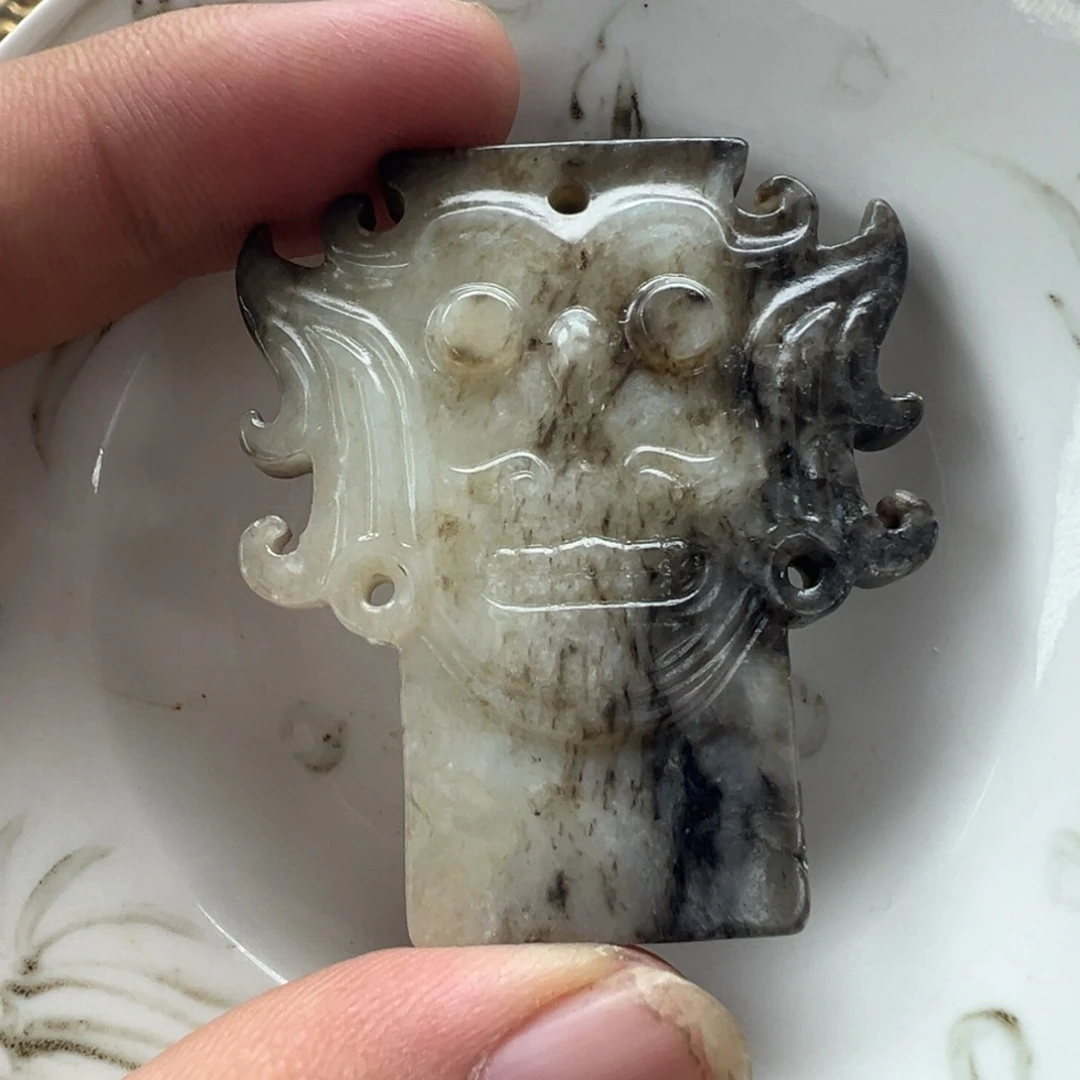 瓷片瓷器工艺精湛的工艺品