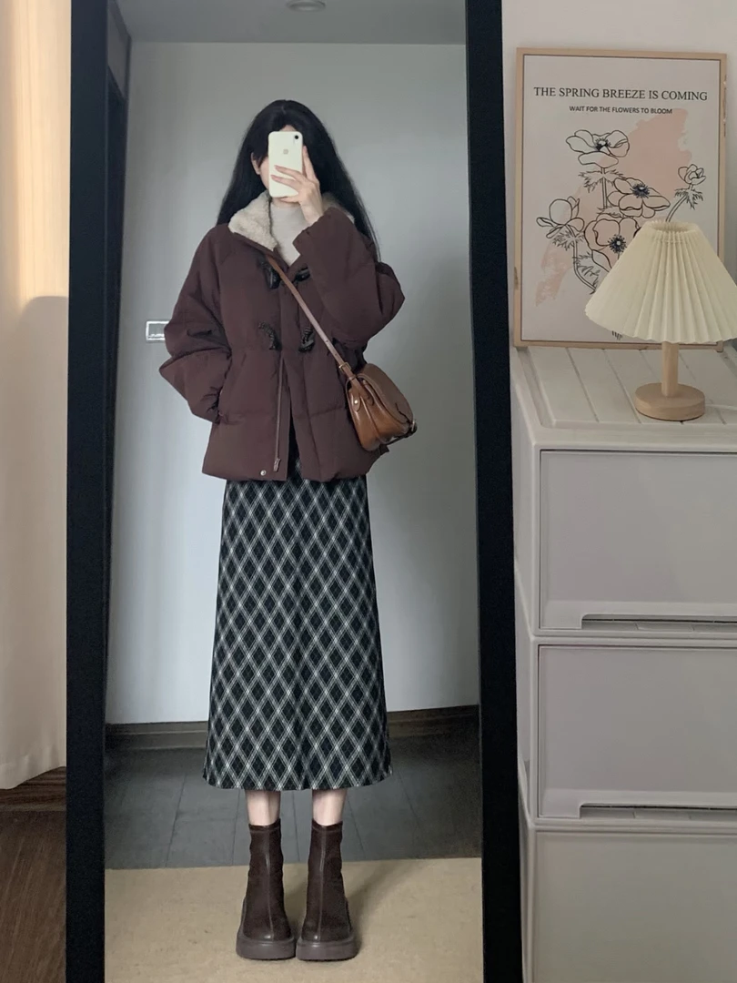 学院风牛角扣轻薄棉服女2025年冬季新款毛领小个子面包服保暖外套