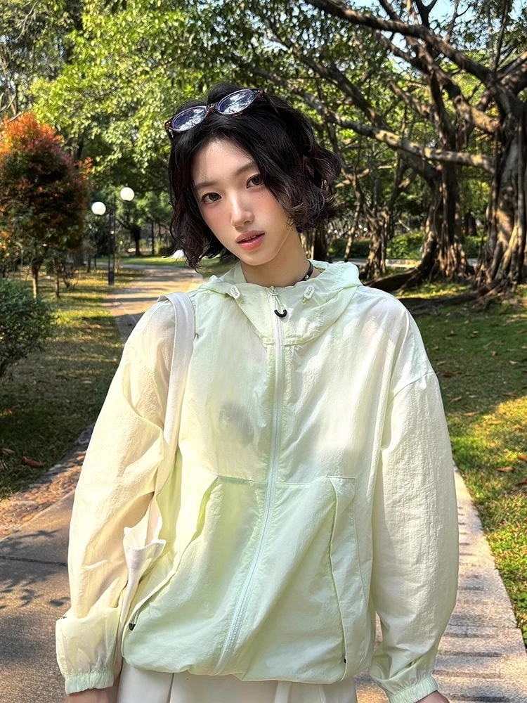 轻薄透气防晒衣女款2025新款宽松百搭山系户外凉感连帽防晒服外套