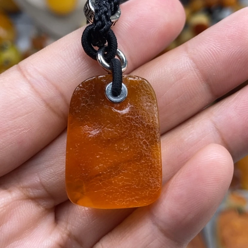 【闪购商品】琥珀颈饰未镶嵌