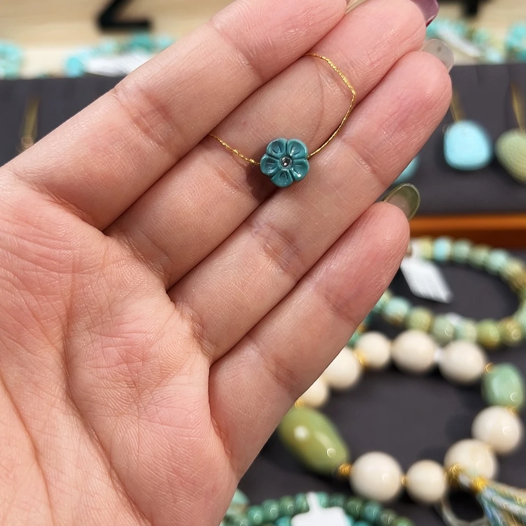 ****笑绿松石未镶嵌把件雾霾蓝小花配饰