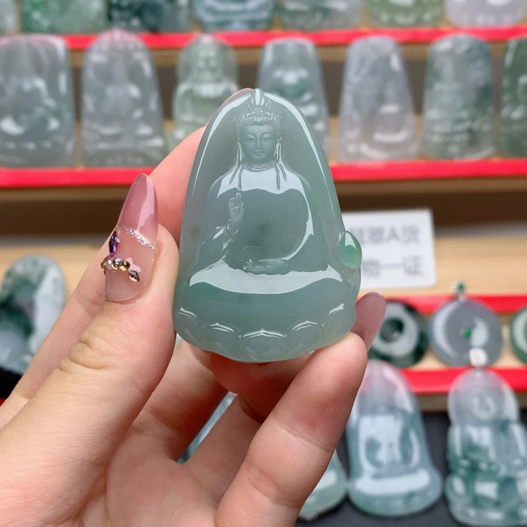 颈饰未镶嵌翡翠素衣