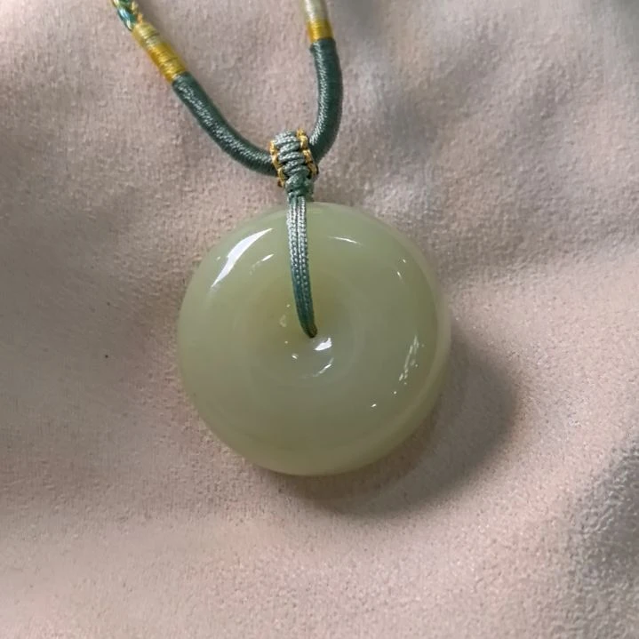 和田玉（黄玉）未镶嵌颈饰
