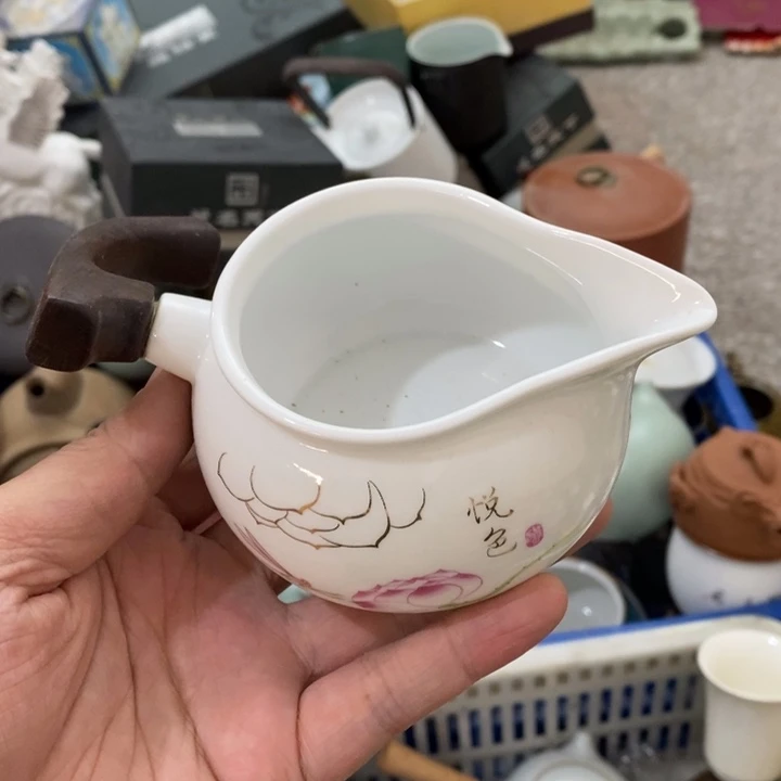 陶瓷艺术的艺术品及壶