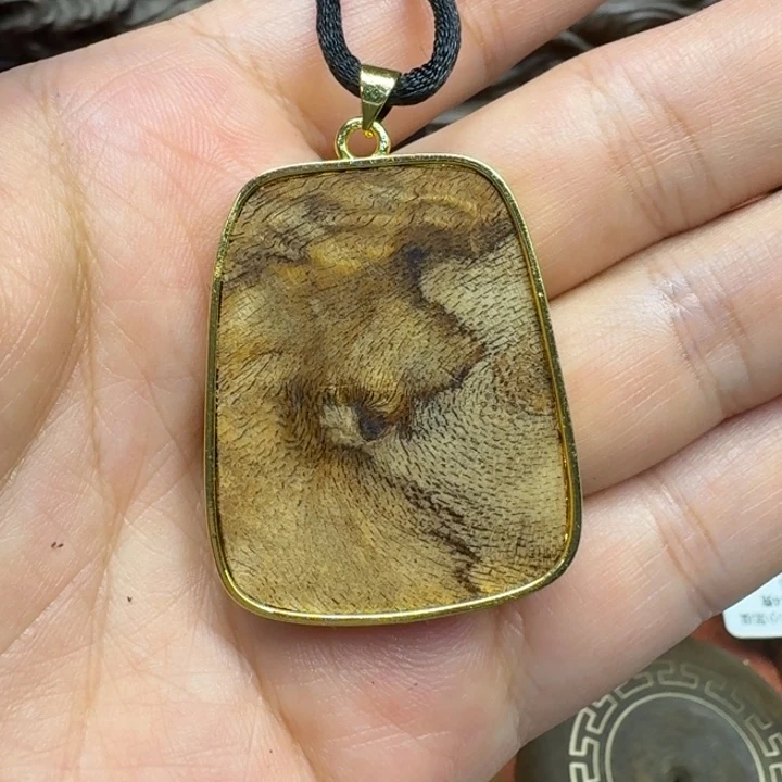 大叶紫檀（黑酸枝木类）