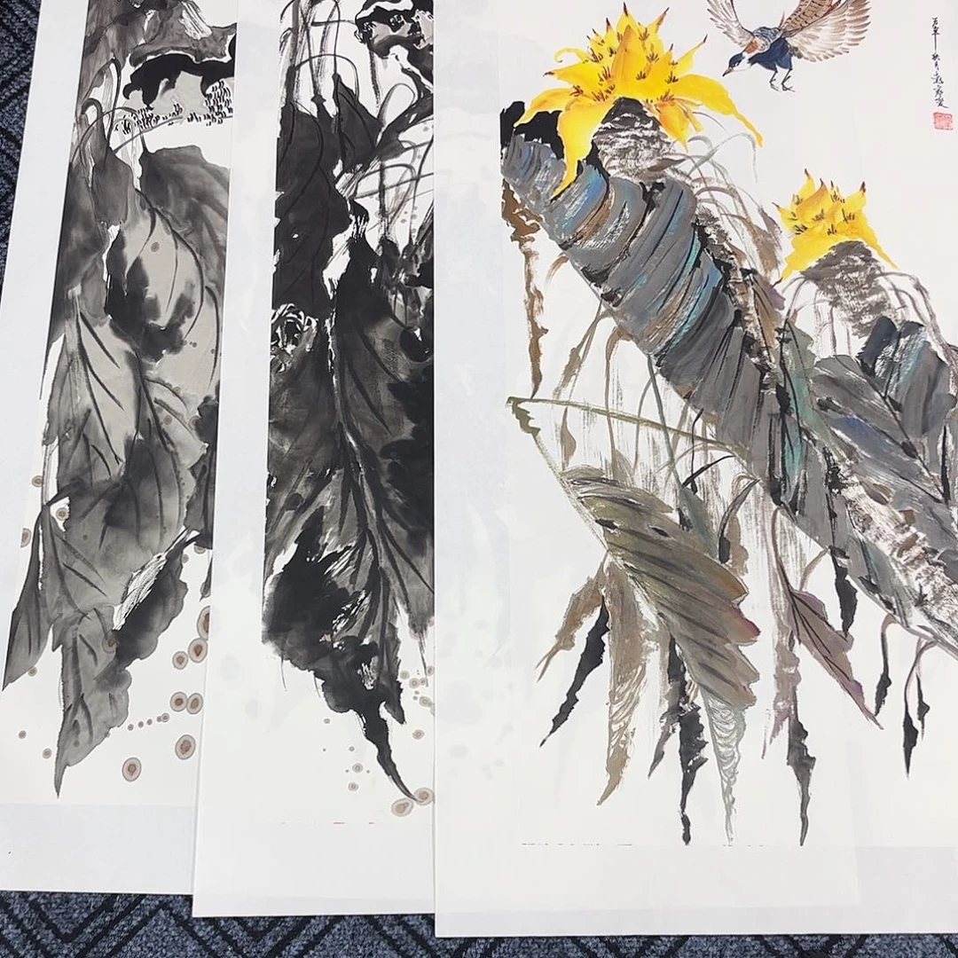 健***人国画赵家爱老师三尺花鸟奇