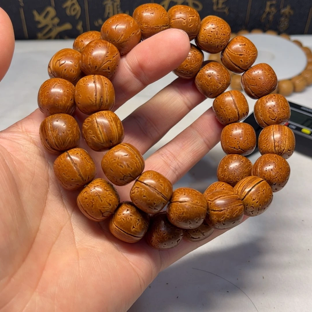 好***生脑纹桃核，尺寸15.8